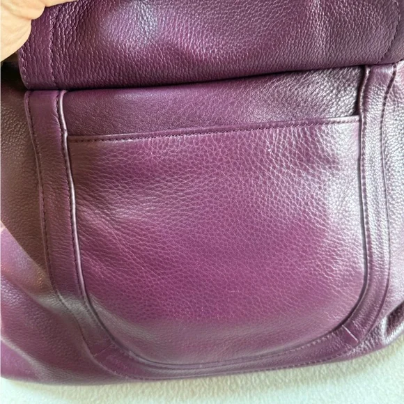 Tory Burch Purple and Gold Shoulder Bag with Logo Medallion - Picture 5 of 14